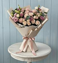 Букет цветов из:  Розы и Лизиантусы в Сызрани