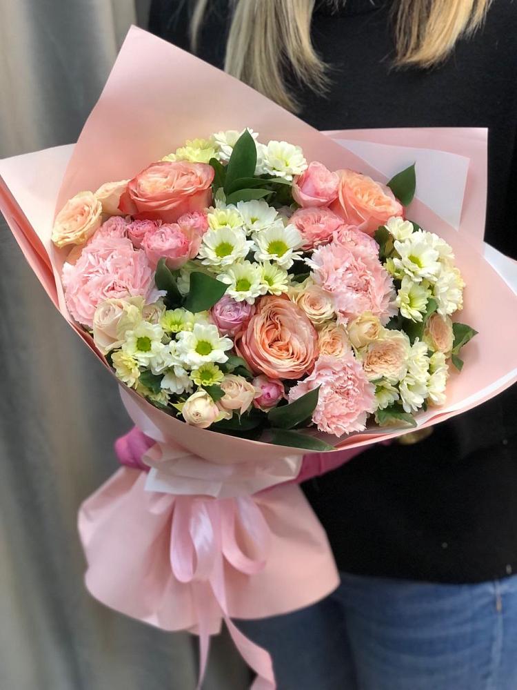 Букет цветов из: Гвоздики, Розы и Хризантемы в Сызрани