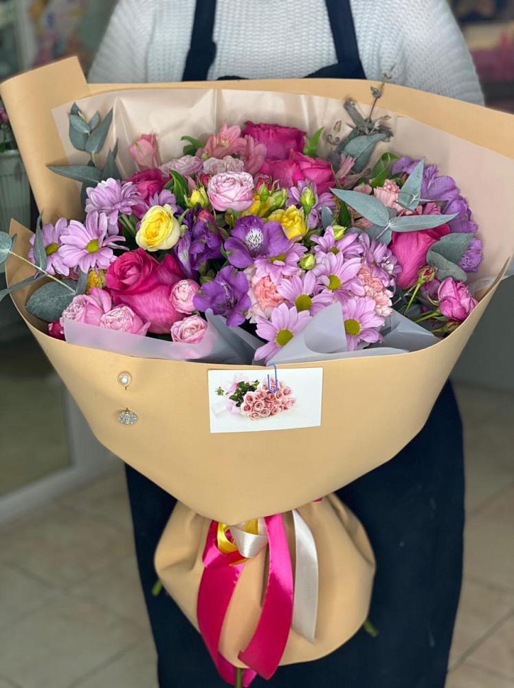 Букет цветов из: Хризантемы, Гвоздики и Альстромерии в Сызрани