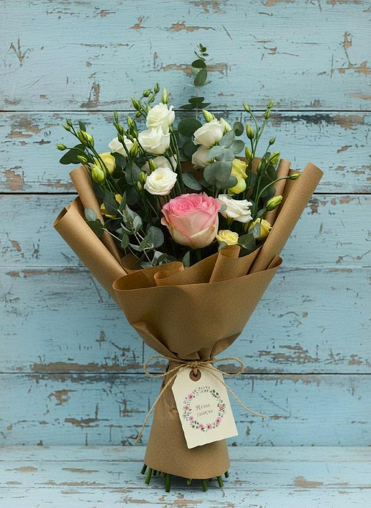 Букет цветов из: Розы и Лизиантусы в Сызрани