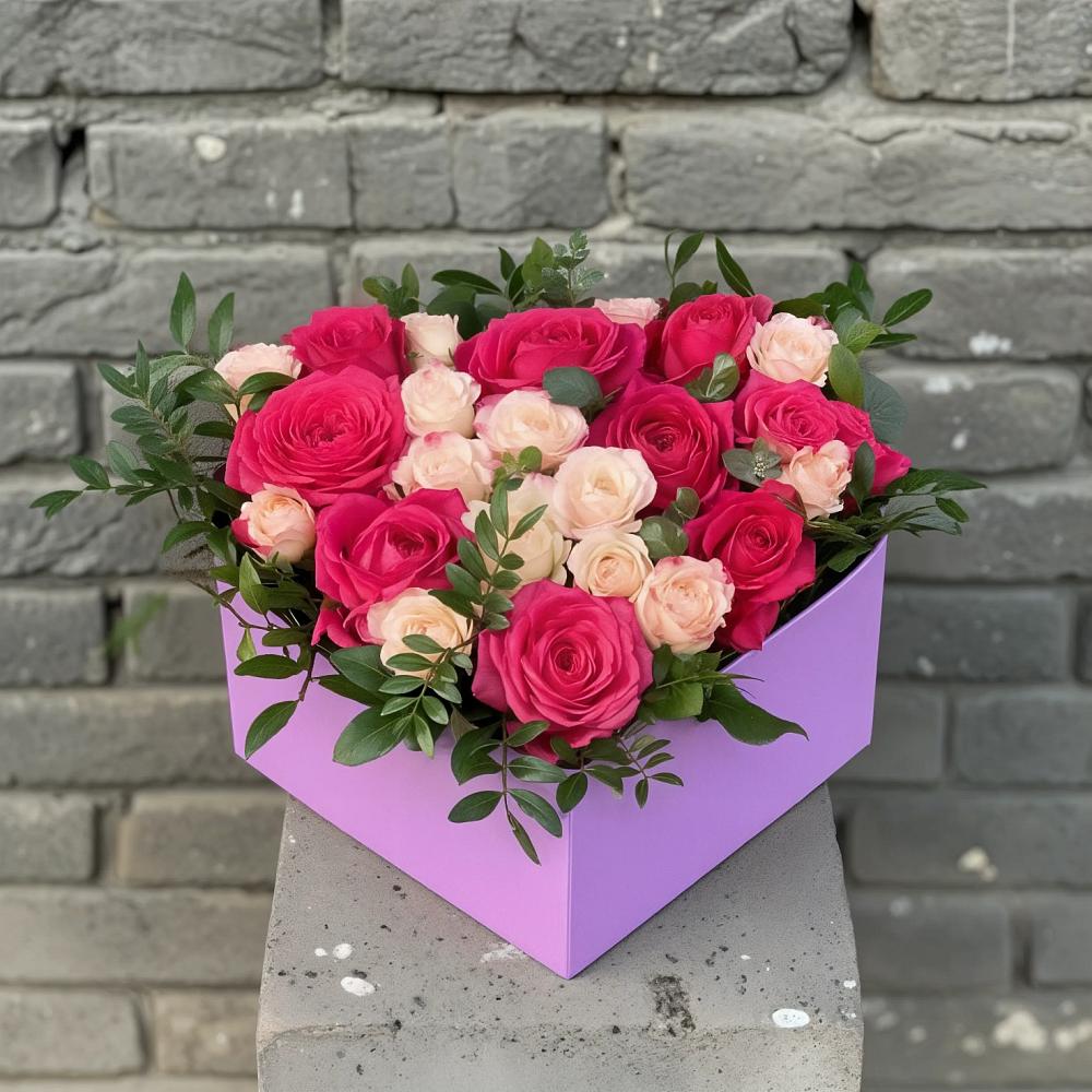 Цветочная композиция из Розы в коробке в Сызрани