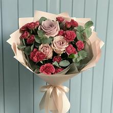 Букет цветов из:  Гвоздики и Розы #REPLACE_PRED# Сызрани